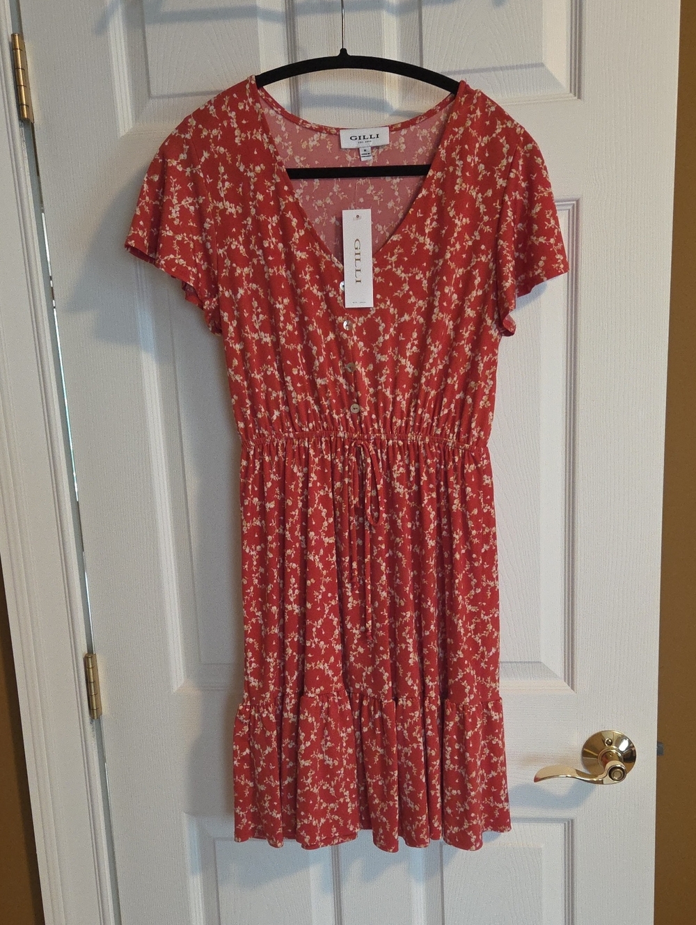 Gilli Coral-Red Floral V-Neck Tiered Mini Dress